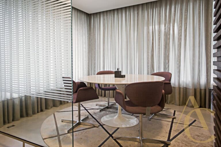 Apartamento para alugar – 2 suítes – Agronômica – Florianópolis, SC.