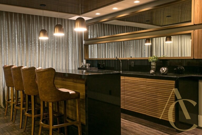 Apartamento para alugar – 2 suítes – Agronômica – Florianópolis, SC.