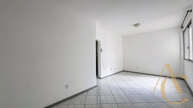 Apartamento para alugar – 1 quarto – Centro – Florianópolis/SC.