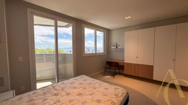 Studio para alugar – Mobiliado – Centro, Florianópolis, SC.