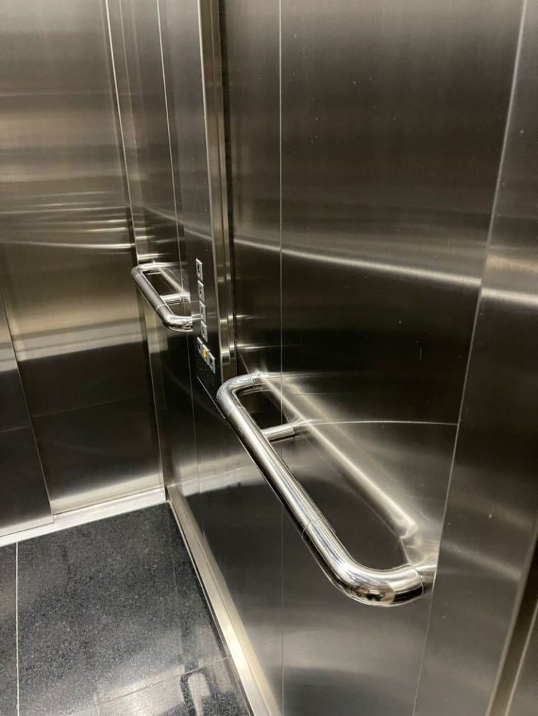 Prédio/Salas para alugar, 516,00m², loja, 3 andares de salas – Centro- Florianópolis.