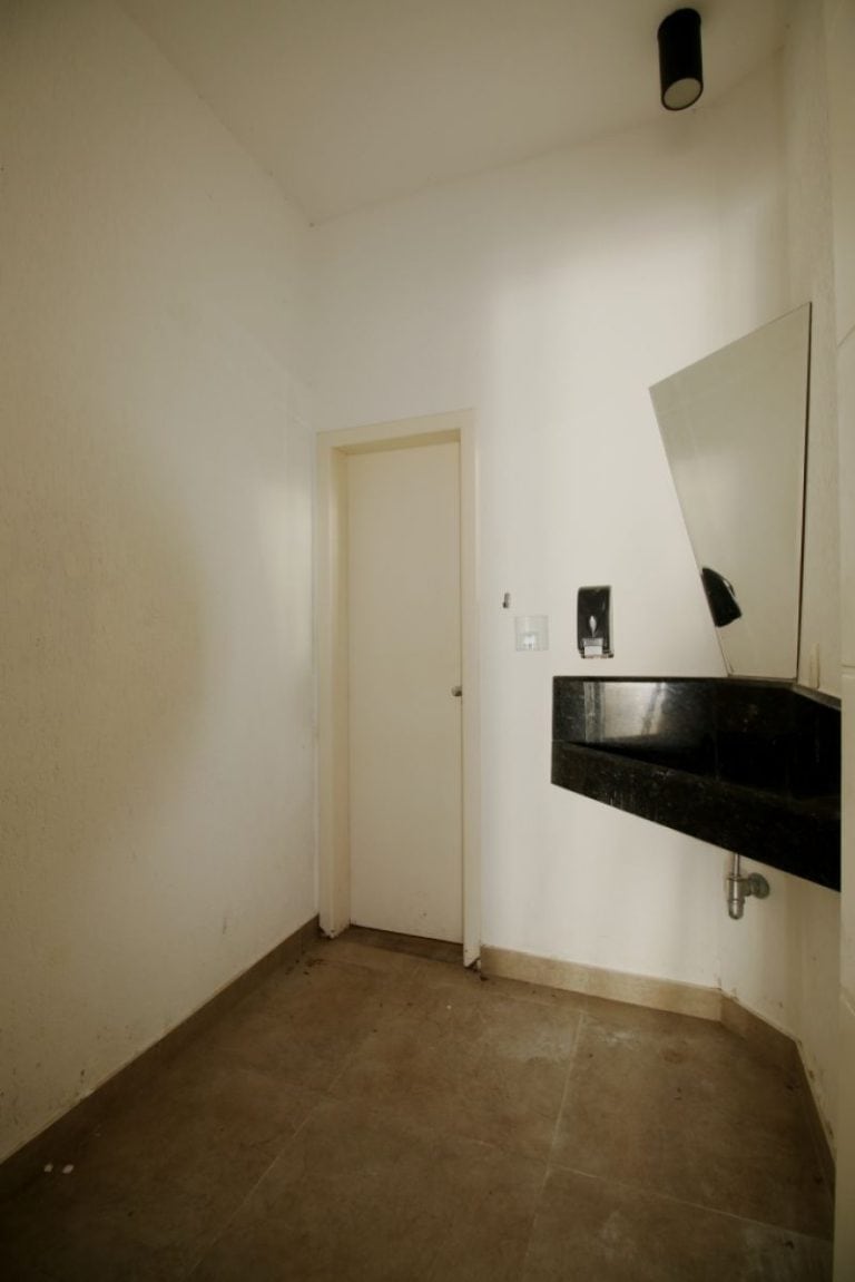 Loja mezanino e 1º andar para alugar – Centro – Florianópolis.