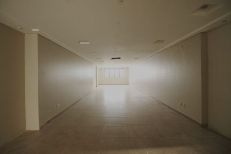 Loja mezanino e 1º andar para alugar – Centro – Florianópolis.