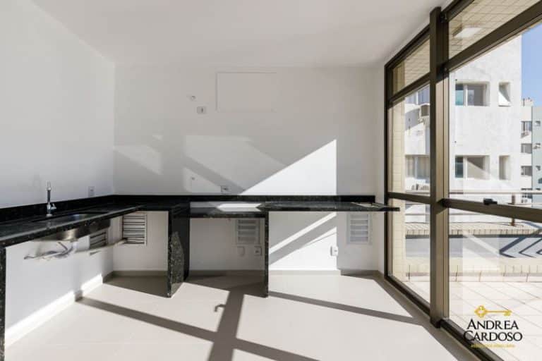 Prédio/Loja/Salas para alugar, 3.139,37m², 32 vagas de garagem – Centro – Florianópolis, SC.