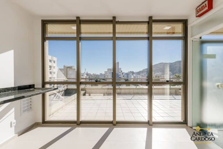 Prédio/Loja/Salas para alugar, 3.139,37m², 32 vagas de garagem – Centro – Florianópolis, SC.