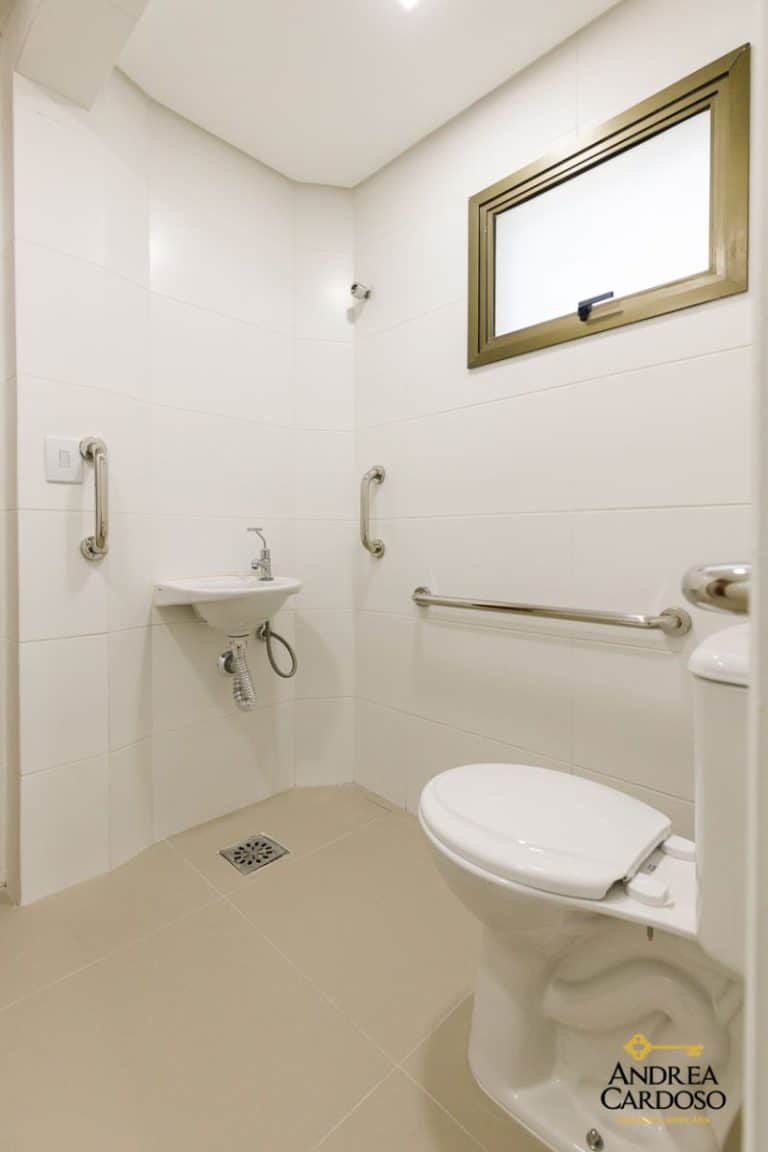 Prédio/Loja/Salas para alugar, 3.139,37m², 32 vagas de garagem – Centro – Florianópolis, SC.