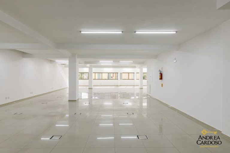 Prédio/Loja/Salas para alugar, 3.139,37m², 32 vagas de garagem – Centro – Florianópolis, SC.