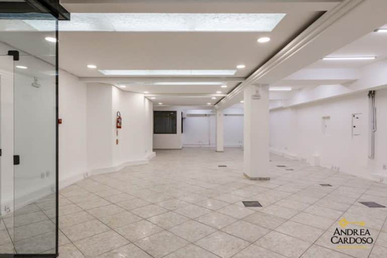 Prédio/Loja/Salas para alugar, 3.139,37m², 32 vagas de garagem – Centro – Florianópolis, SC.