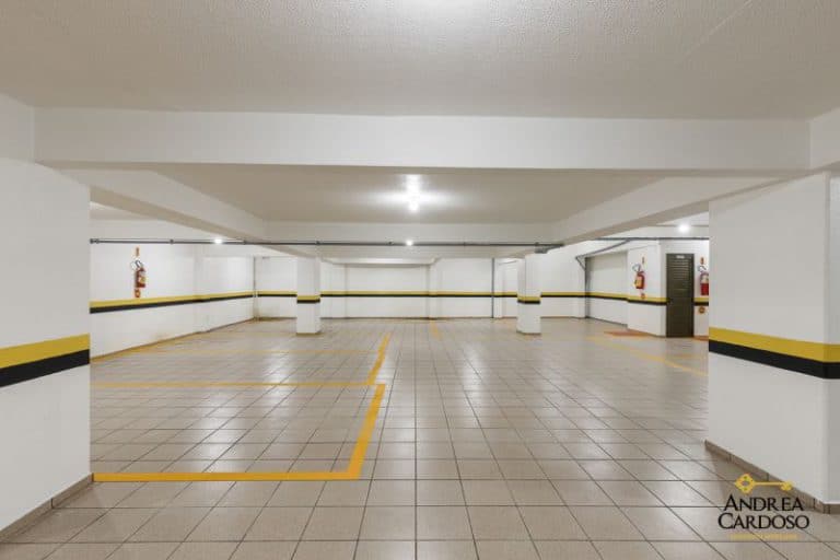 Prédio/Loja/Salas para alugar, 3.139,37m², 32 vagas de garagem – Centro – Florianópolis, SC.
