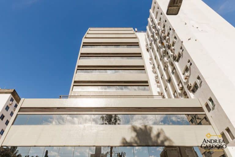 Prédio/Loja/Salas para alugar, 3.139,37m², 32 vagas de garagem – Centro – Florianópolis, SC.