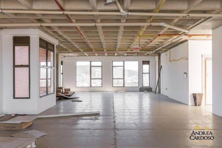 Sala para alugar, com 816.64m² – Barreiros, São José, SC.