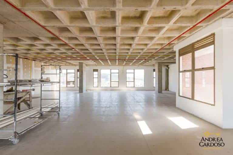 Sala para alugar, com 816.64m² – Barreiros, São José, SC.