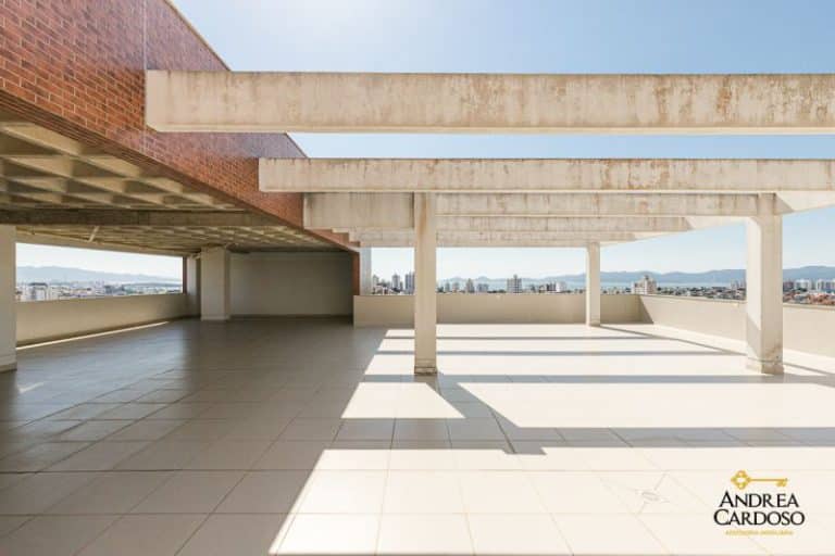 Sala para alugar, com 816.64m² – Barreiros, São José, SC.