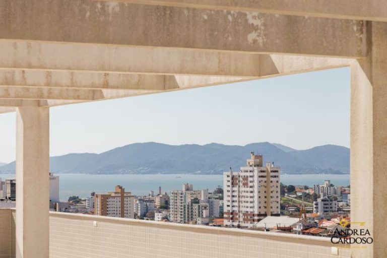 Sala para alugar, com 816.64m² – Barreiros, São José, SC.