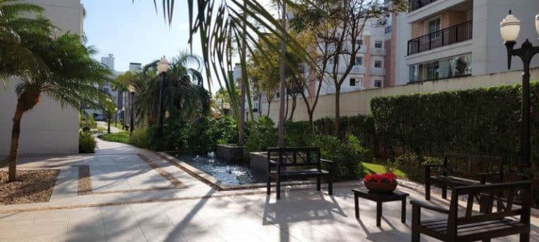 Apartamento para alugar – 3 quartos sendo 1 suíte e demi-suíte – Abraão | Florianópolis/SC.
