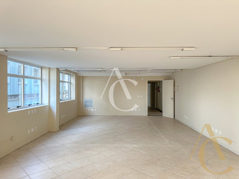Sala para alugar, com 437,40m² – Centro, Florianópolis,SC.