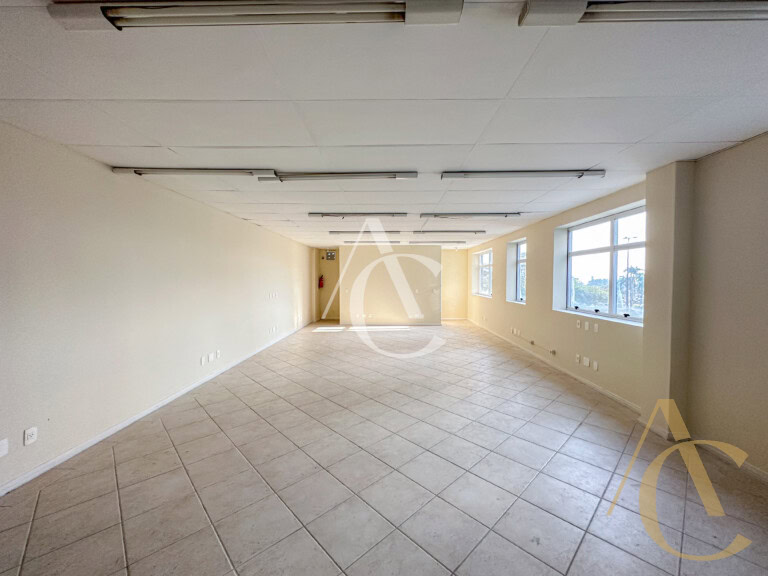 Sala para alugar, com 437,40m² – Centro, Florianópolis,SC.