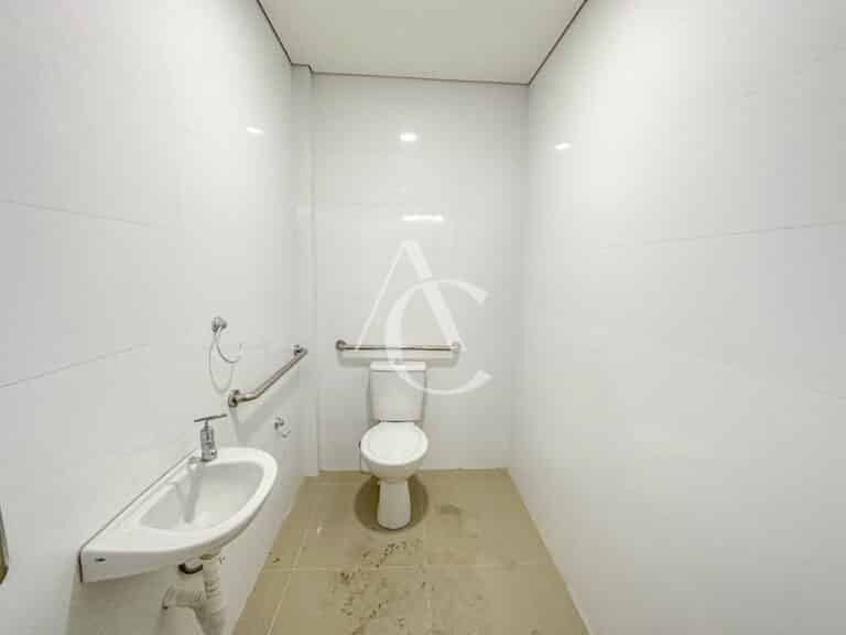 Prédio/Salas para alugar, 516,00m², loja, 3 andares de salas – Centro- Florianópolis.