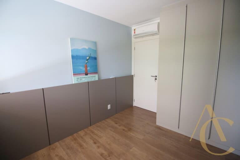 Apartamento para alugar – 2 suítes – Agronômica – Florianópolis, SC.