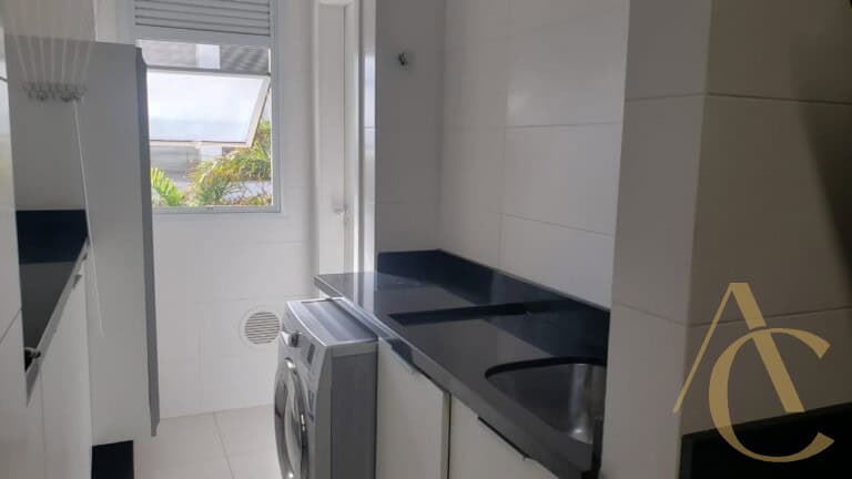 Apartamento para alugar – 2 suítes – Agronômica – Florianópolis, SC.