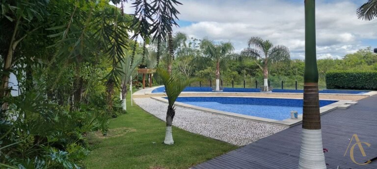 Apartamento para alugar – 2 suítes – Abraão – Florianópolis/SC.