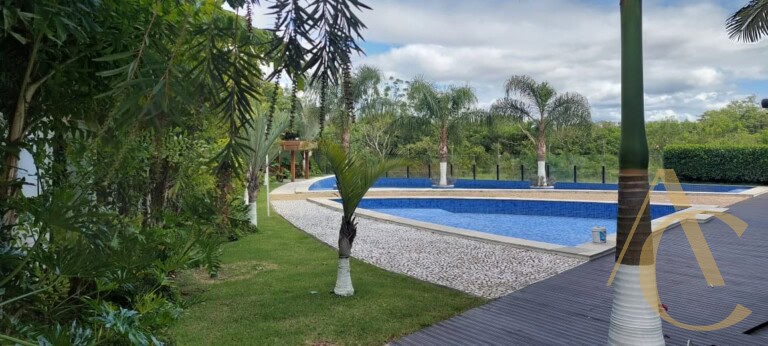 Apartamento para locação – 3 suítes – Abraão, Florianópolis/SC.