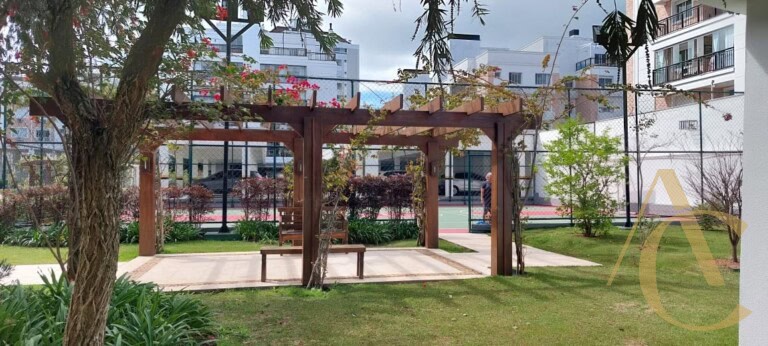 Apartamento para locação – 3 suítes – Abraão, Florianópolis/SC.