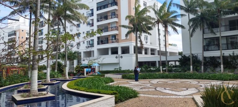 Apartamento para alugar – 2 suítes – Abraão – Florianópolis/SC.