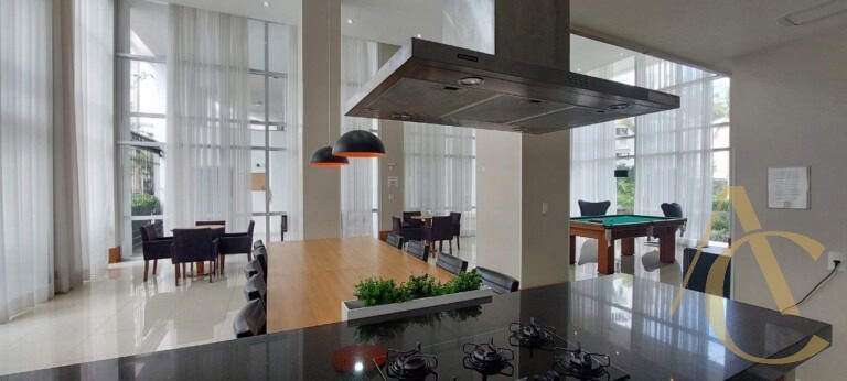 Apartamento para locação – 3 suítes – Abraão, Florianópolis/SC.