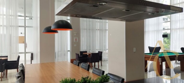 Apartamento para locação – 3 suítes – Abraão, Florianópolis/SC.