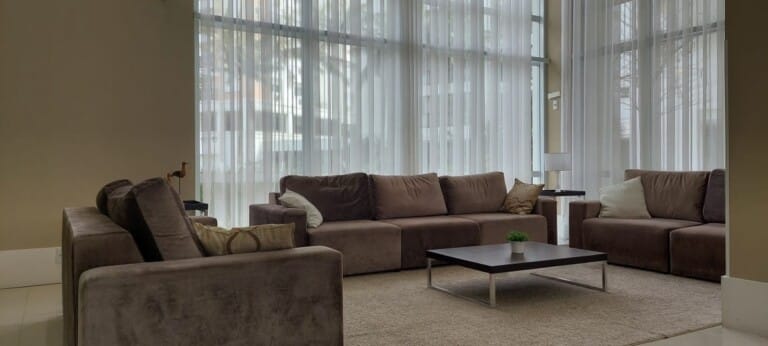 Apartamento para alugar – 3 quartos sendo 1 suíte e demi-suíte – Abraão | Florianópolis/SC.