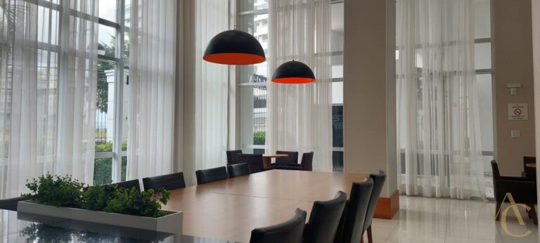 Apartamento para alugar – 2 suítes – Abraão – Florianópolis/SC.