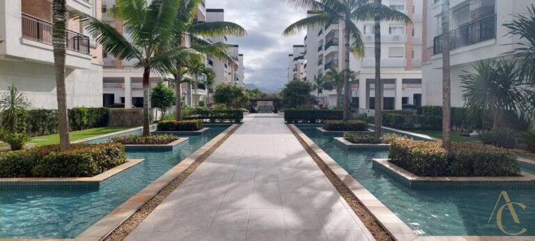 Apartamento para alugar – 96,37m² – 1 suíte e 2 demi suites – Abraão – Florianópolis/SC.