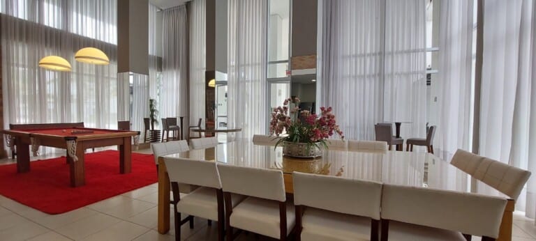 Apartamento para alugar – 1 suíte e 2 demi-suítes –  Abraão – Florianópolis/SC.