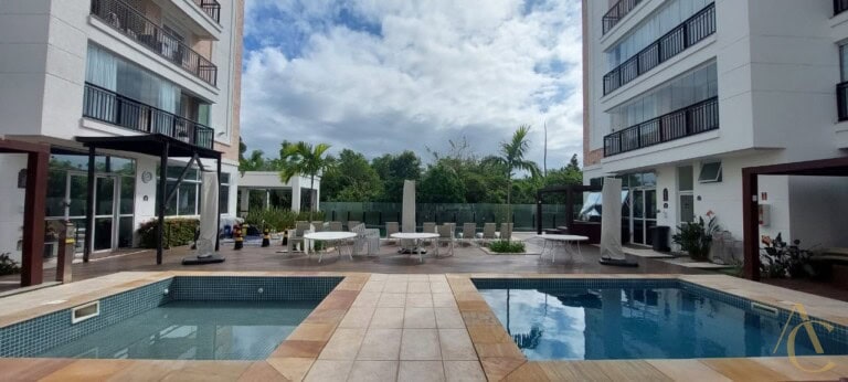 Apartamento para alugar – 96,37m² – 1 suíte e 2 demi suites – Abraão – Florianópolis/SC.