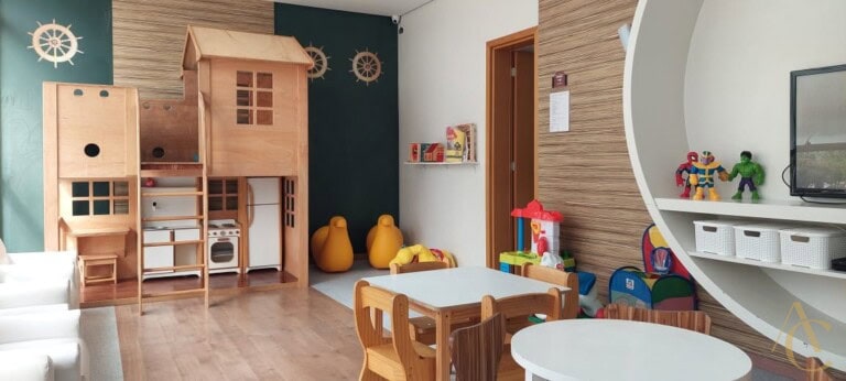 Apartamento para alugar – 96,37m² – 1 suíte e 2 demi suites – Abraão – Florianópolis/SC.