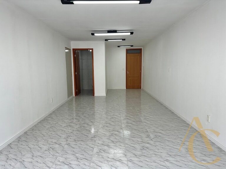 Sala para alugar, 39m² – Centro, Florianópolis, SC.