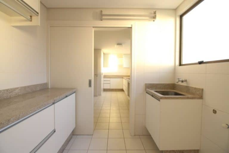 Apartamento à venda, 3 suítes, 3 vagas de garagem – Agronômica – Florianópolis, SC.
