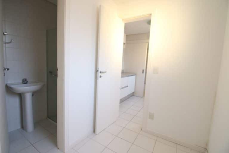 Apartamento à venda, 3 suítes, 3 vagas de garagem – Agronômica – Florianópolis, SC.