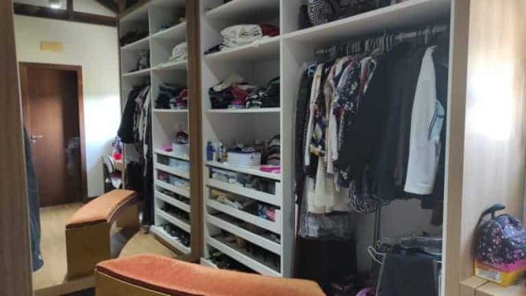 Casa à venda, 3 suítes, 4 vagas de garagem – Cacupé – Florianópolis, SC.