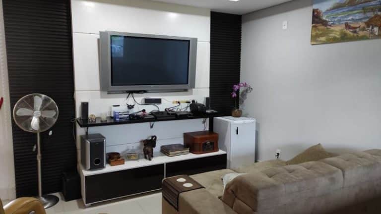 Casa à venda, 3 suítes, 4 vagas de garagem – Cacupé – Florianópolis, SC.