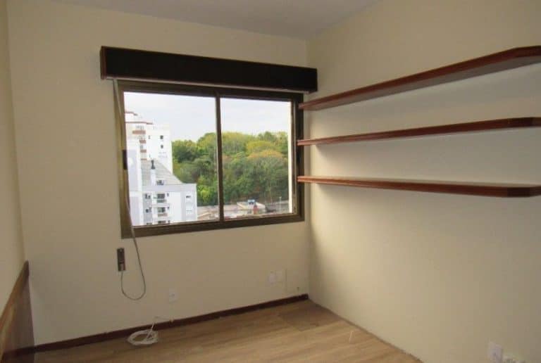 Apartamento à venda, 4 quartos sendo 3 suítes, 2 vagas de garagem – Agronômica – Florianópolis.