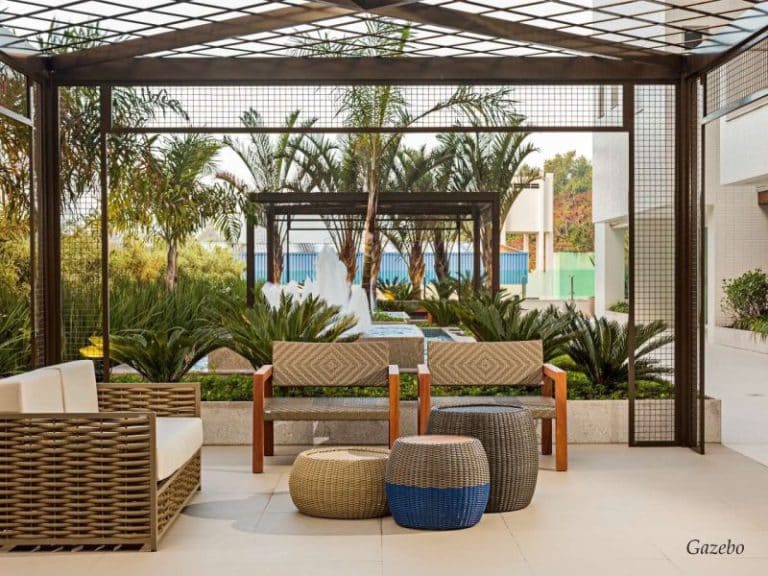 Cobertura à venda, 502,11m²,  5 suítes, 01 demi-suíte, 6 vagas de garagem – Agronômica – Florianópolis, SC.