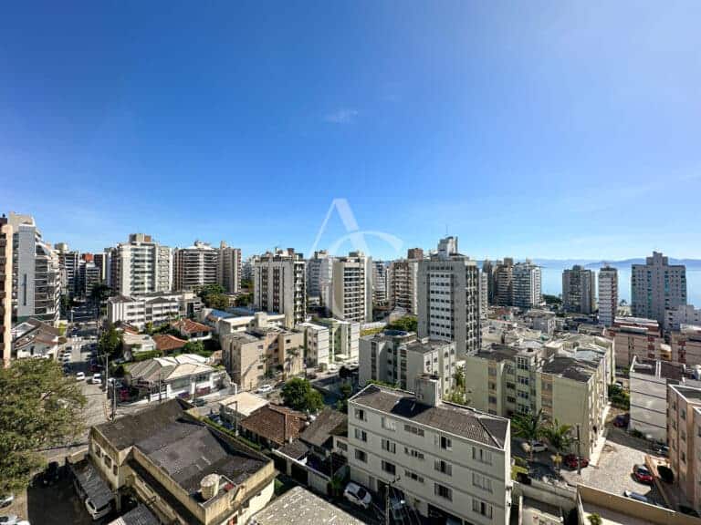 Apartamento à venda, 2 suítes, 2 vagas de garagem – Centro – Florianópolis, SC.
