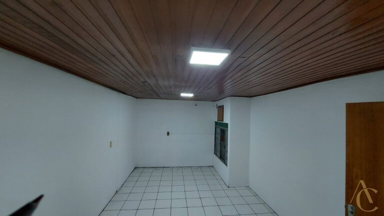 Sala para alugar, com 100.00m² – Centro, Paulo Lopes,SC.