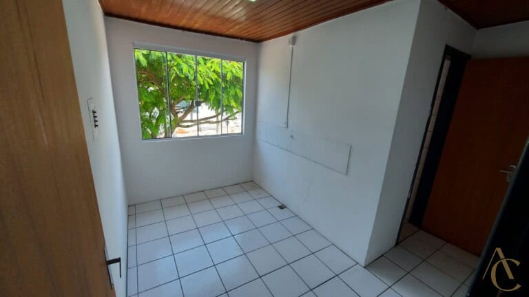 Sala para alugar, com 100.00m² – Centro, Paulo Lopes,SC.