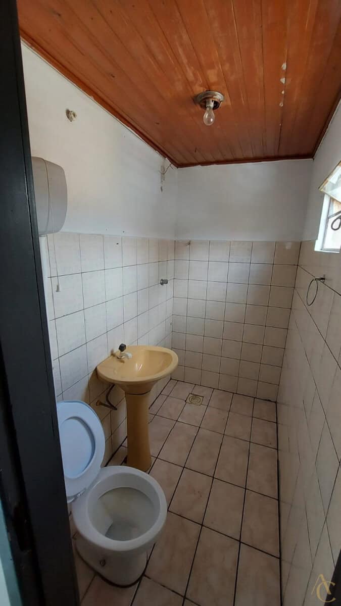 Sala para alugar, com 100.00m² – Centro, Paulo Lopes,SC.