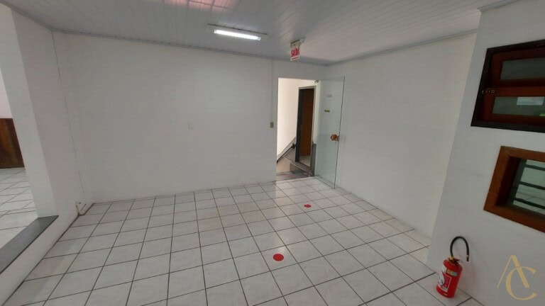 Sala para alugar, com 100.00m² – Centro, Paulo Lopes,SC.