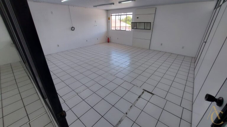 Sala para alugar, com 100.00m² – Centro, Paulo Lopes,SC.