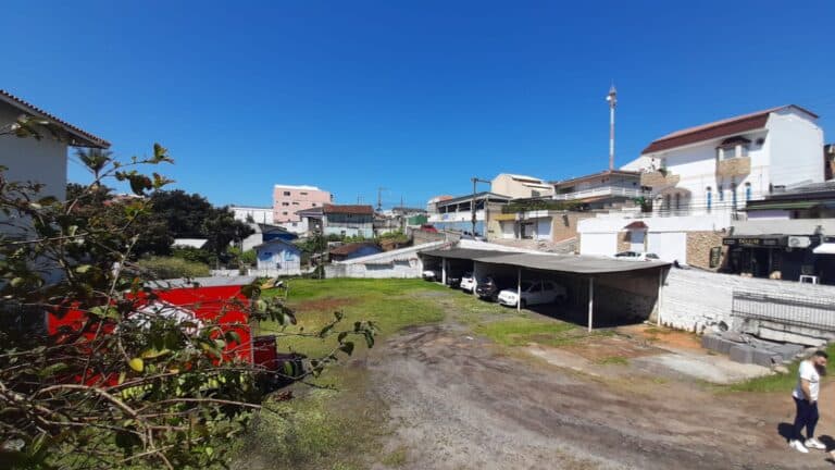 Terreno à venda com 900m² – Jardim Atlântico, Florianópolis, SC.